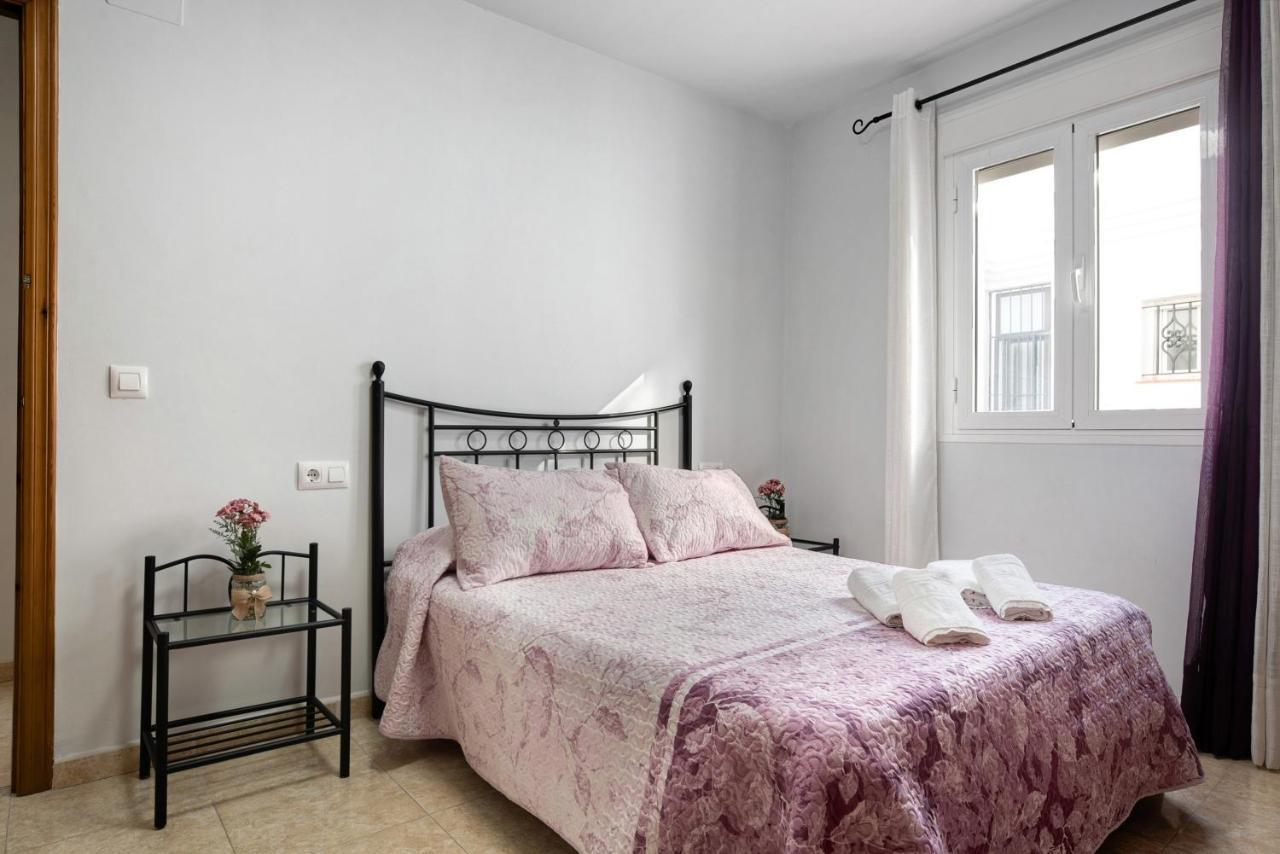 Adosado Conil Centro - Familias Apartment โกนิล เด ลาฟรอนเตรา ภายนอก รูปภาพ